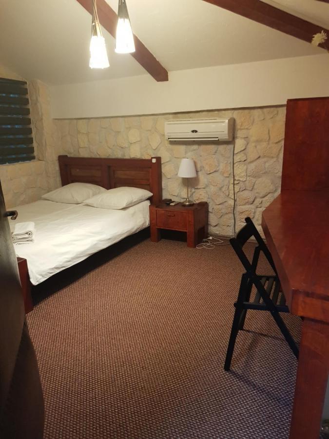 Mpoint Motel Бухарест Экстерьер фото