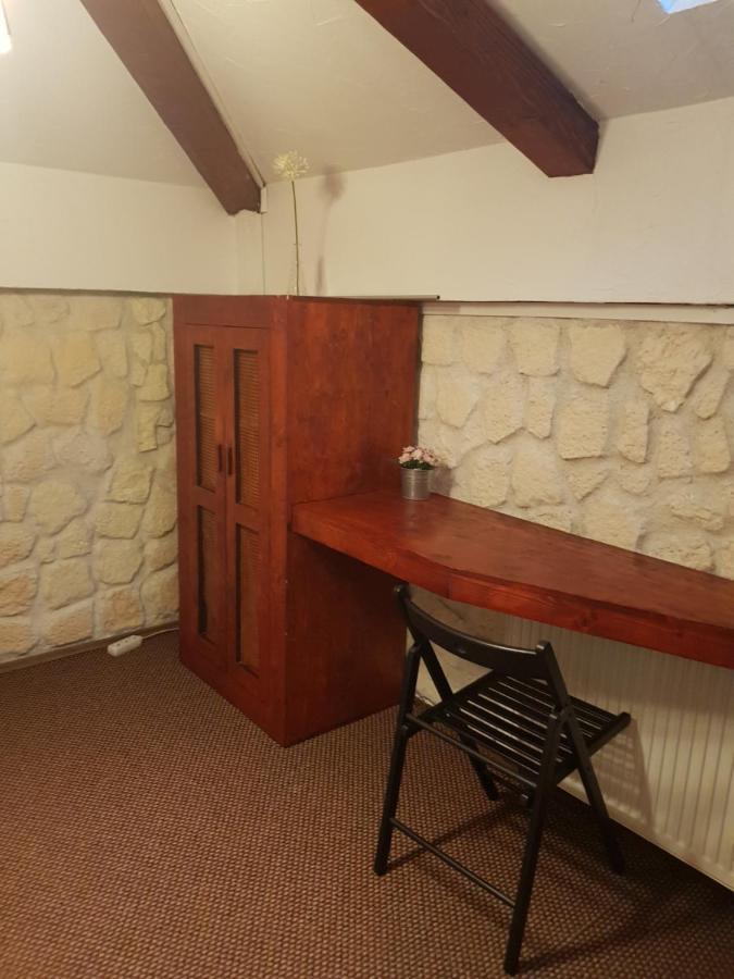 Mpoint Motel Бухарест Экстерьер фото