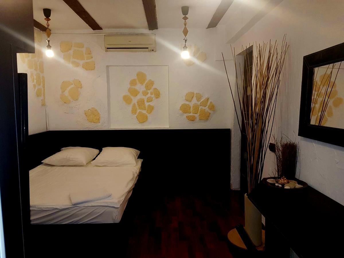 Mpoint Motel Бухарест Экстерьер фото